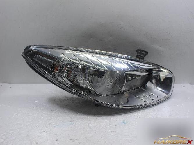 Renault SM3 2010 — фара правая 260100047R