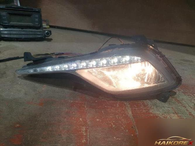 Hyundai Sonata 2012 — противотуманная фара левая (водителя) 92201-3S240
