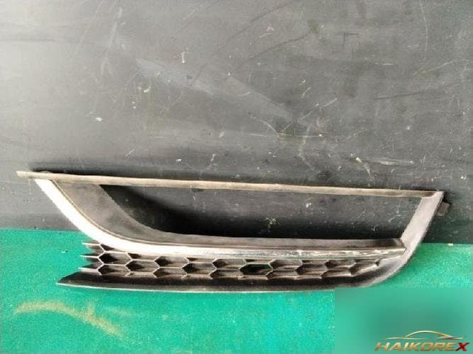 Volkswagen Passat 2015 — противотуманная фара левая (водительская сторона) 561853665A