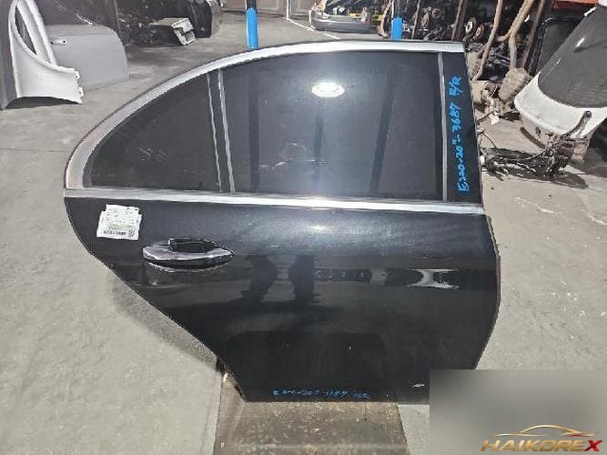 Mercedes-Benz E-class 2020 — дверь задняя правая