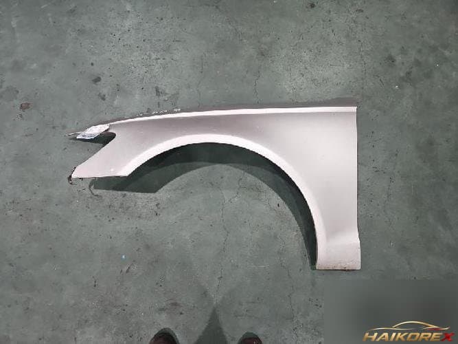 Audi A6 2012 — крыло левое 4G0821101