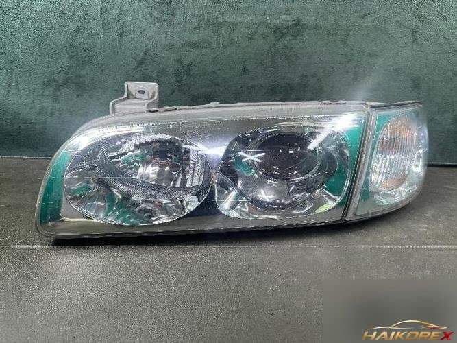 Hyundai Trajet 2007 — фара левая