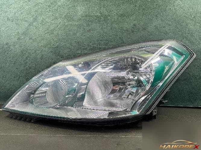 Renault SM7 2011 — фара левая