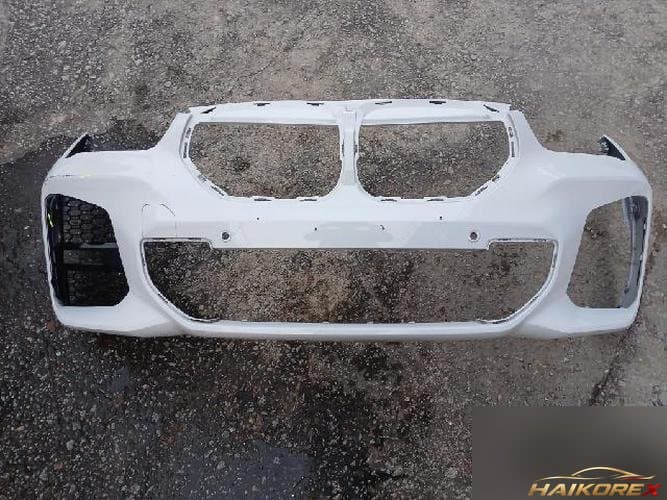 BMW X1 F48 2022 — передний бампер правый