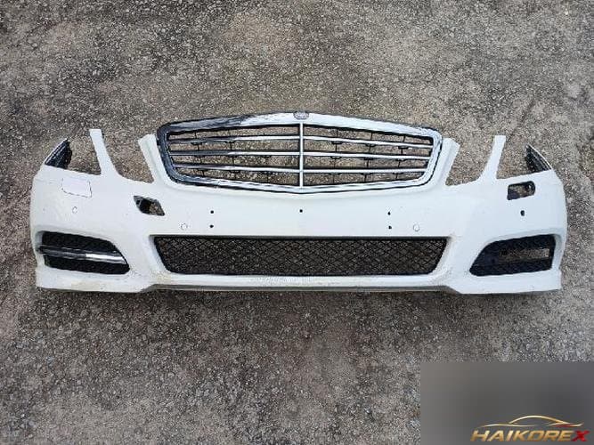 Mercedes-Benz E-Class 2012 — передний бампер