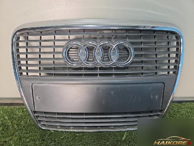 Audi A6 2009 — решетка радиатора 4F0853651