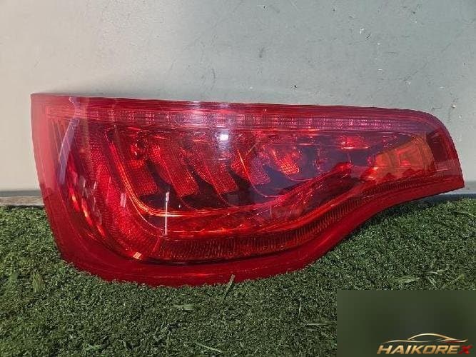 Audi Q7 2008 — задний комбинированный фонарь левый (водительский) 1