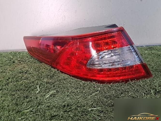 Kia K5 2011 — задний фонарь левый (комбинированный)