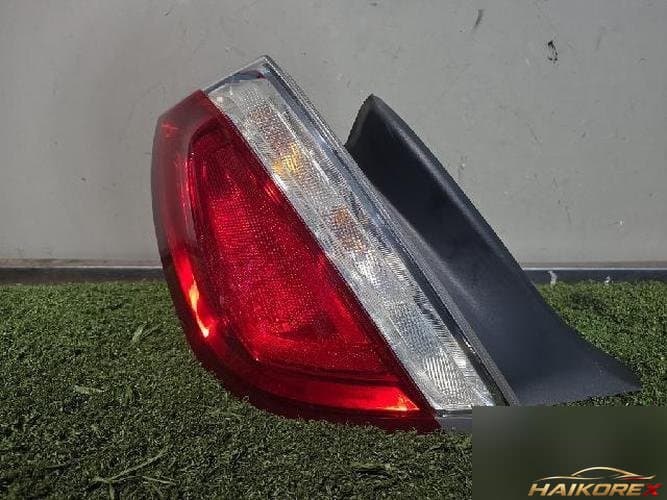 Ford MKS 2010 — фонарь задний левый (комбинированный)