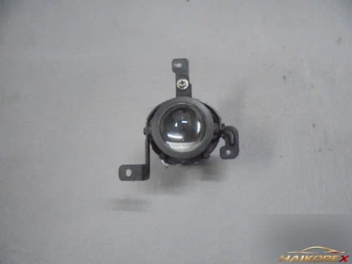 Противотуманная фара передняя левая 922011W200
