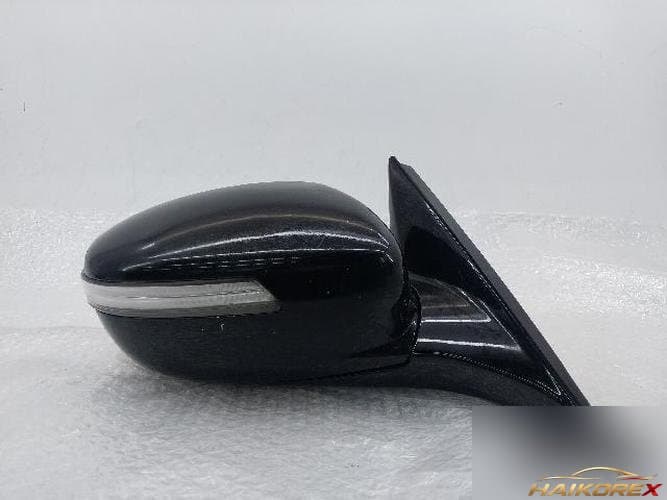 Hyundai Genesis 2012 — боковое зеркало правое с поворотником