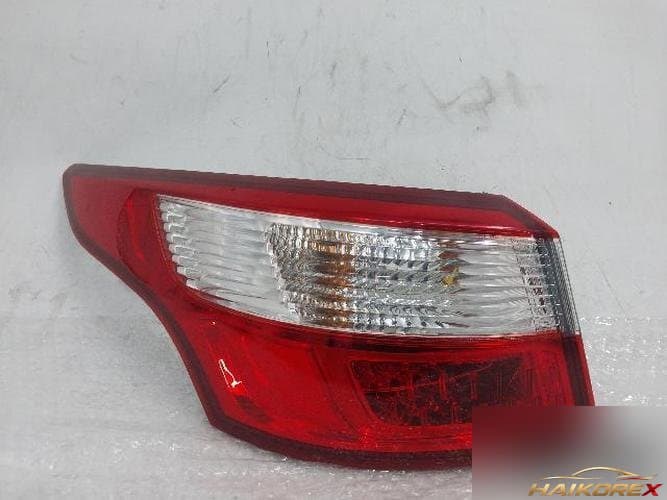 Renault SM5 2010 — комбинированный фонарь задний левый (водительский) 265550030R