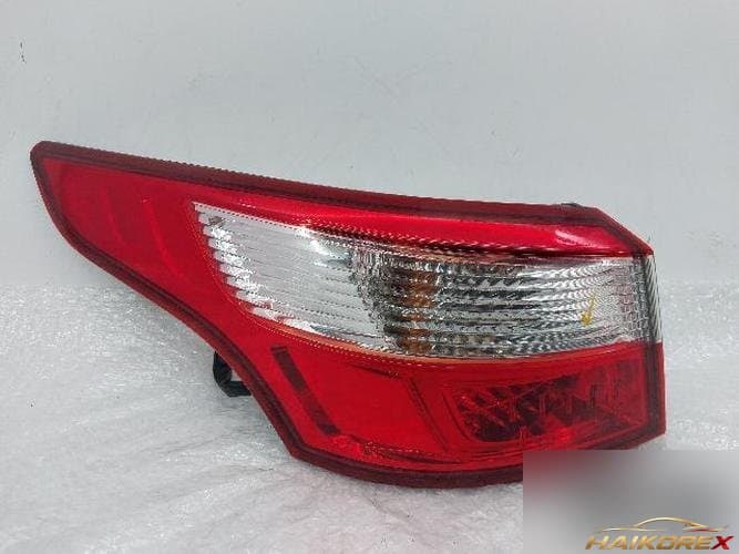 Renault SM5 2011 — комбинированный фонарь задний левый (водительский) 265550030R