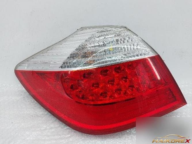 Hyundai Genesis 2010 — фонарь комбинированный задний левый (водительский) 92401-3M0