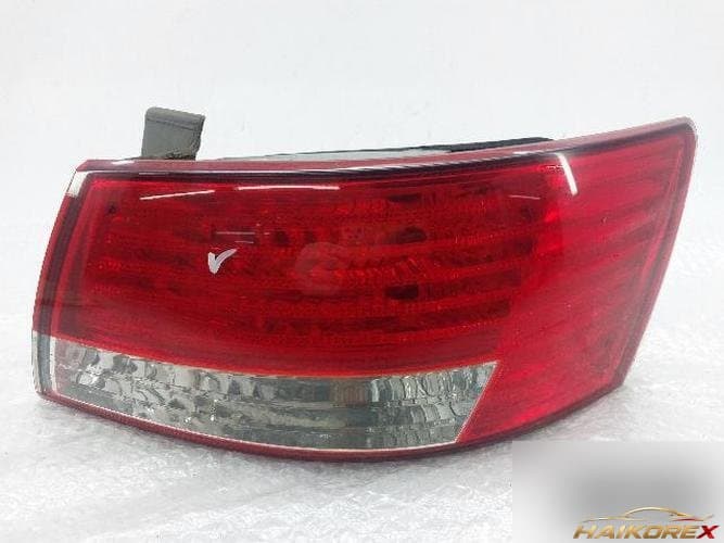 Hyundai Sonata 2008 — фонарь задний правый (комбинированный) 92402-3K0
