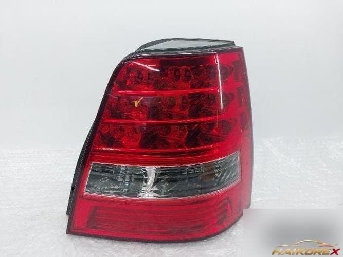 Kia Sorento 2007 — комбинированный фонарь задний правый (пассажирский) 924-3E5