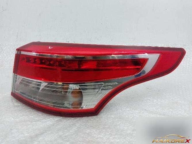 Renault SM5 2014 — фонарь задний правый в сборе 265502071R