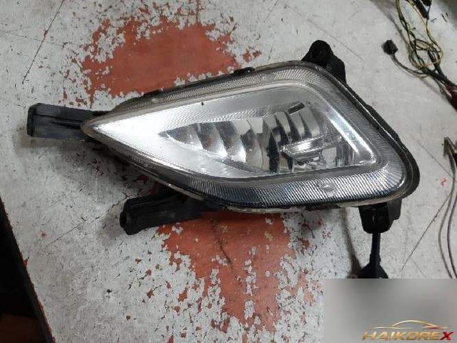 Hyundai Sonata 2014 — противотуманная фара левая 92201-C1000