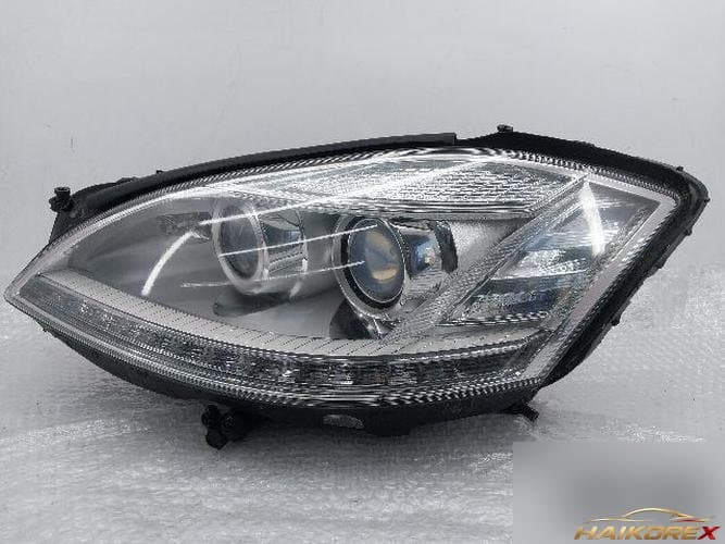 Mercedes-Benz S-класс W221 2010 — фара передняя левая