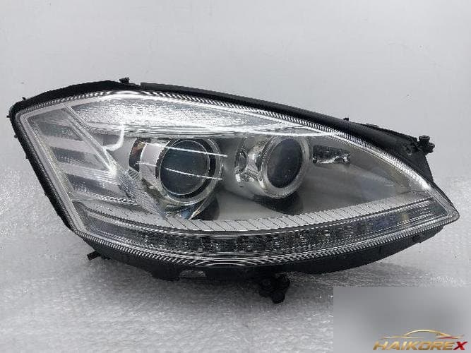Mercedes-Benz S-Class 2010 — фара правая (W221)