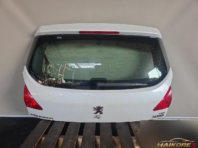 Peugeot 3008 2014 — крышка багажника