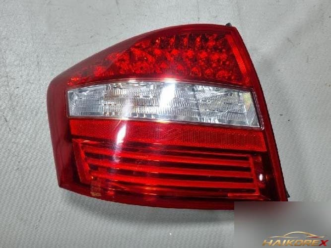 SsangYong Chairman 2008 — комбинированный задний фонарь левый