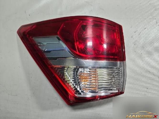 SsangYong Korando 2016 — комбинированный фонарь задний левый