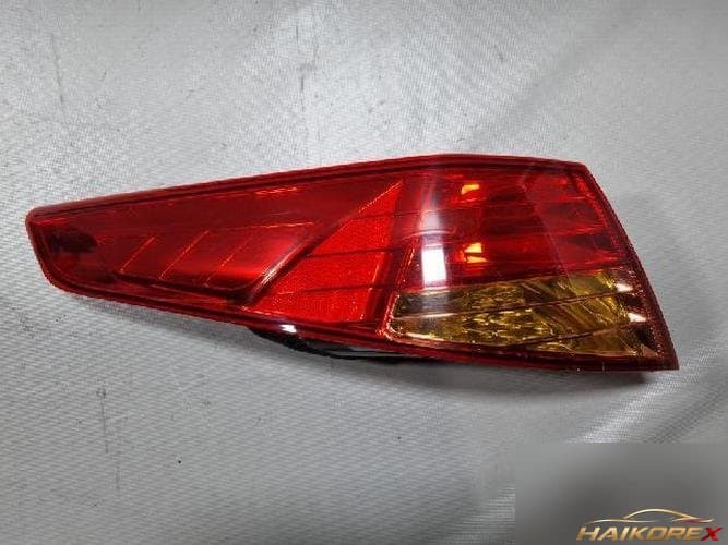Kia K5 2013 — комбинированный фонарь задний левый (водительский)