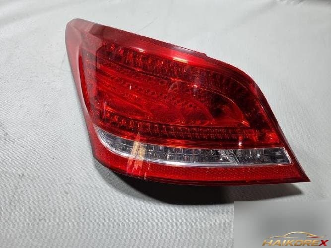 Hyundai Equus 2010 — комбинированный задний фонарь левый (сторона водителя)