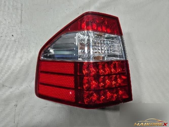 Kia Mohave 2008 — задний комбинированный фонарь левый (сторона водителя)