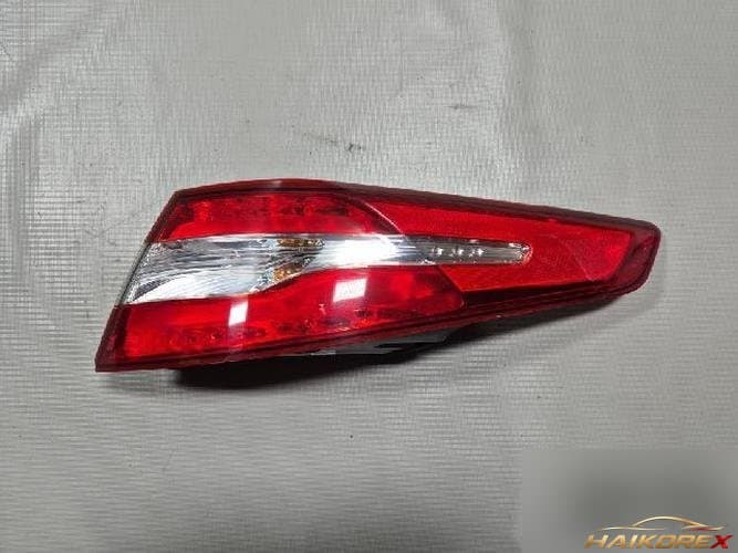 Kia K5 2013 — комбинированный фонарь задний правый (пассажирский)