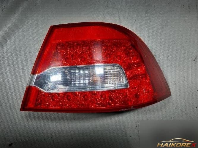 Kia Roche 2009 — комбинированный фонарь задний правый (пассажирский)