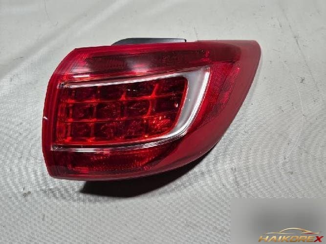 Kia Sportage 2012 — комбинированный фонарь задний правый (пассажирский)