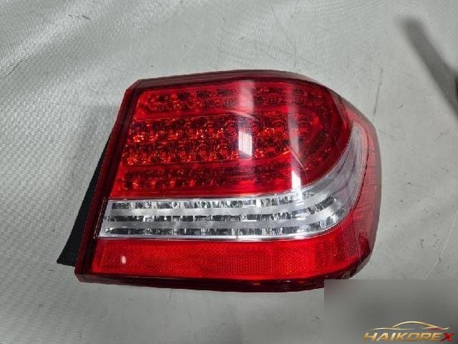SsangYong Chairman 2012 — комбинированный фонарь задний правый