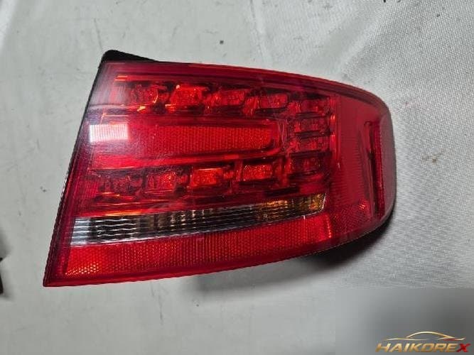 Audi A4 2011 — комбинированный фонарь задний правый (пассажирский)