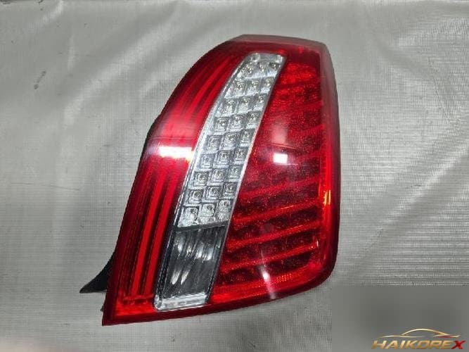 Kia Opirus 2010 — комбинированный фонарь правый (восстановленный)