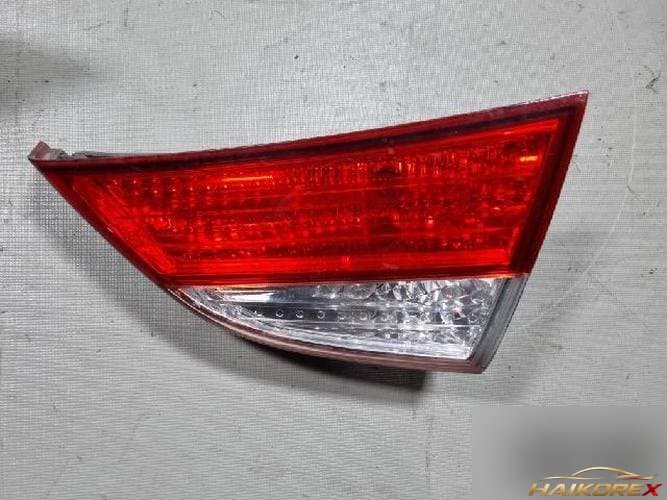 Hyundai Avante 2011 — накладка задней двери (левая)