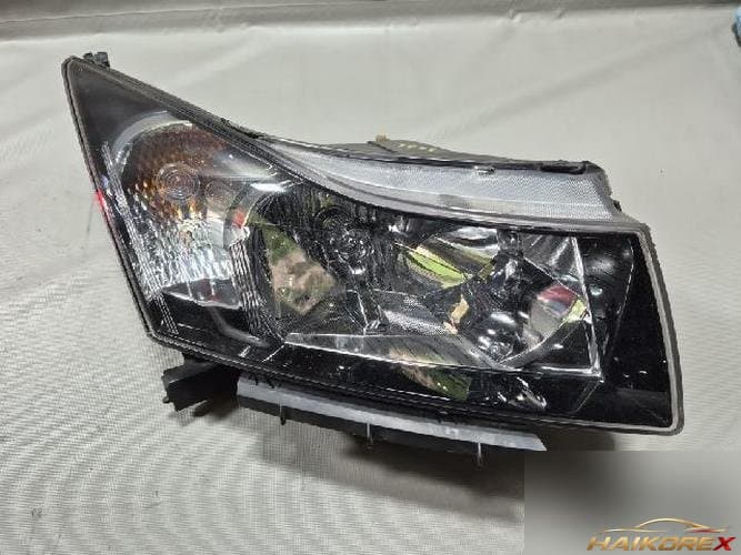 Chevrolet Cruze 2014 — фара головного света правая (6)
