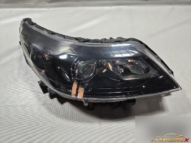 Renault SM5 2012 — фара правая (1)