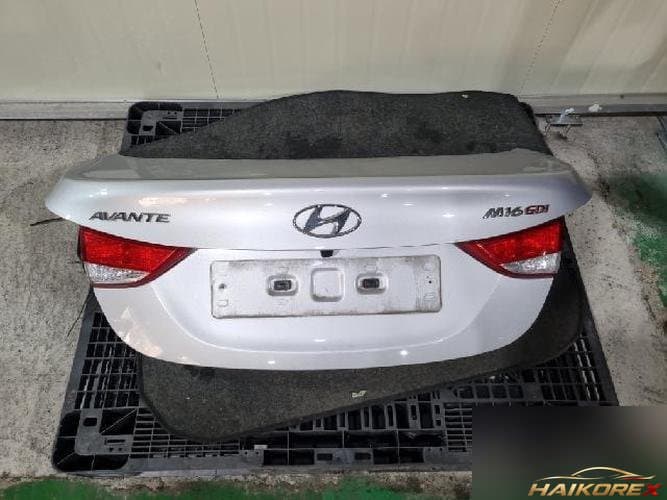 Hyundai Avante 2012 — крышка багажника