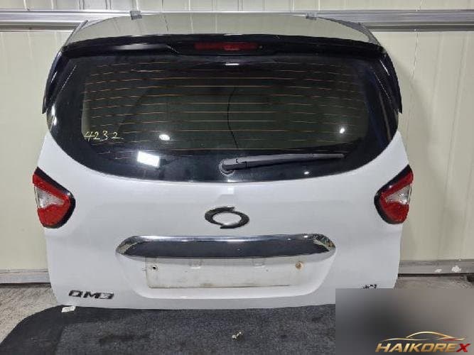 Renault QM3 2017 — дверь багажника