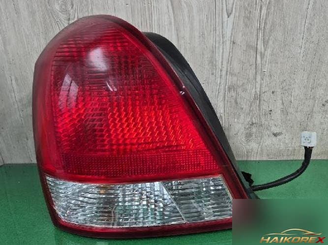 Hyundai Avante 2002 — комбинированный фонарь задний левый (водительский)
