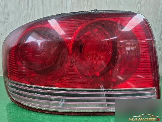 Hyundai Sonata 2004 — фонарь задний левый (комбинированный) 92401-3D0