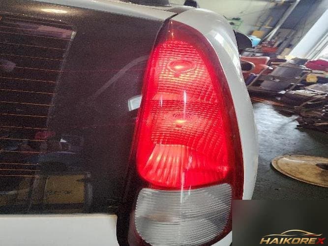 Daewoo Lanos 2001 — комбинированный задний фонарь правый (пассажирский) 30-0527 1
