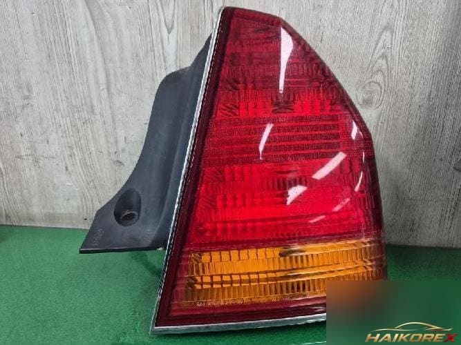 Hyundai Equus 2003 — комбинированный фонарь задний правый 220-16106