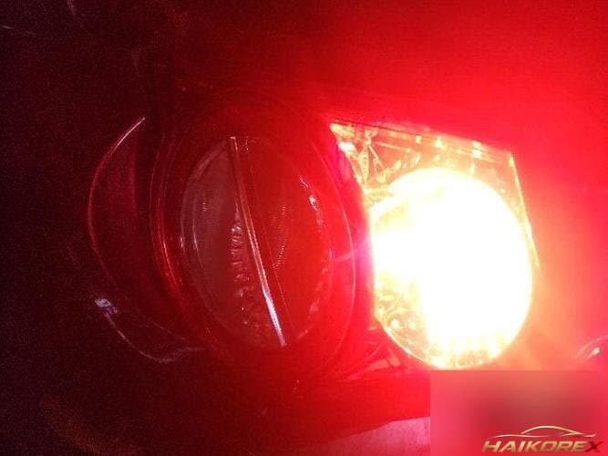 Chevrolet Aveo (Daewoo Gentra) 2009 — комбинированный задний фонарь правый (пассажирский)