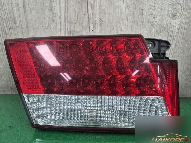 Hyundai Grandeur 2007 — накладка крышки багажника левая 92403-3L0
