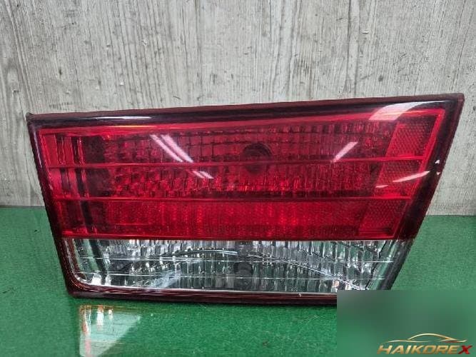 Hyundai Sonata 2007 — накладка крышки багажника с подсветкой 92404-3K0