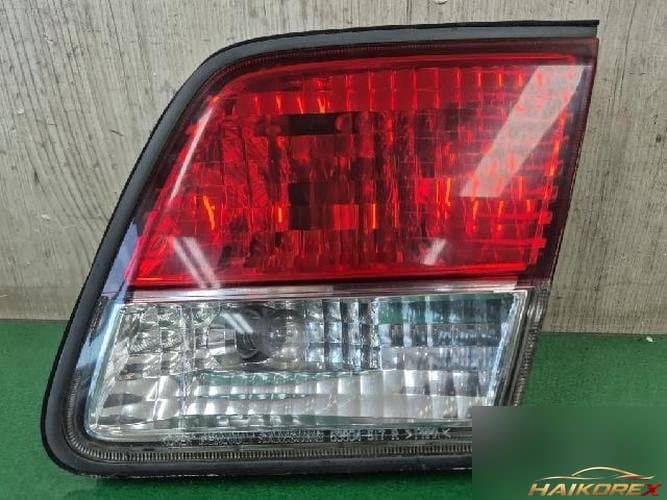 Renault SM5 2003 — накладка крышки багажника с фонарём 53804-517