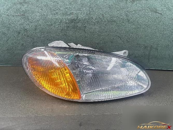 Hyundai Sonata 2000 — фара правая 38002